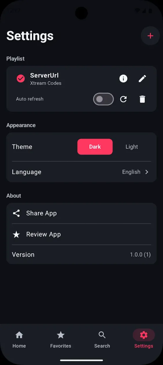 Settings screen on Android showing the active playlist with auto-refresh, a dark and light theme switch, and the language picker.